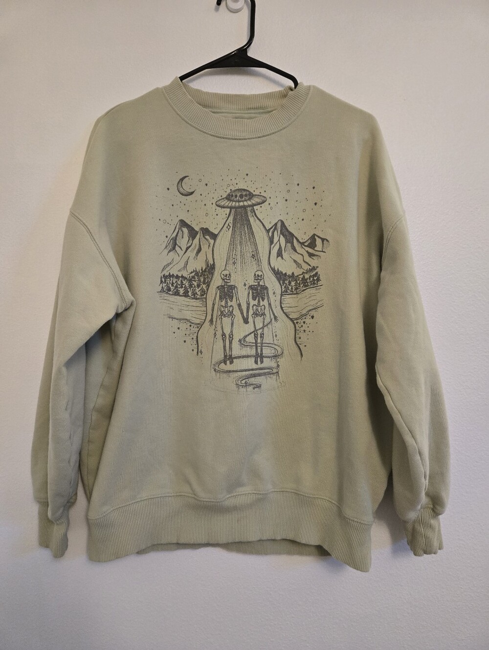 American Eagle Outfitters Sage Green Graphic Crewneck Sweatshirt Sz S